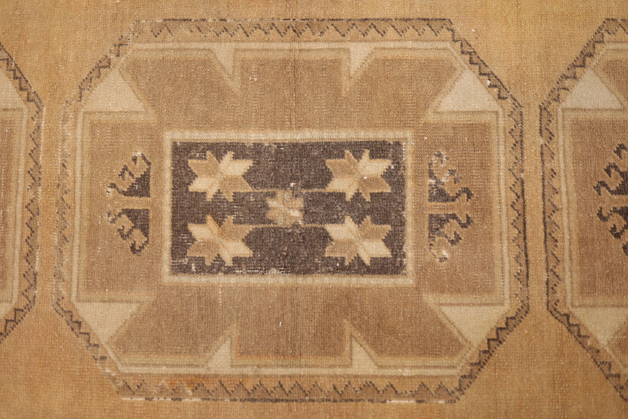 HANDMADE TURKISH VINTAGE RUG