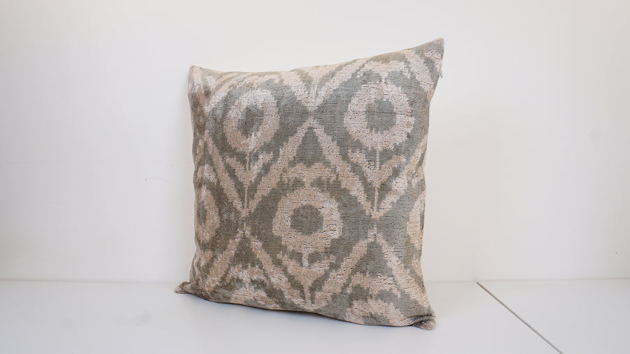 İkat Velvet Pillow Cover, 20'' x 20'' , İkat Velvet Square Pillow,