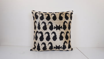 Ikat Velvet Pillow Cover, 20'' x 20'' , İkat Velvet Square Pillow,