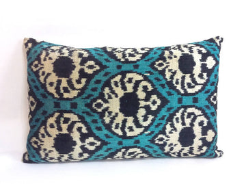 İkat Velvet Pillow Cover, 16'' x 24'' ,  Ikat Velvet Pıllow Cover